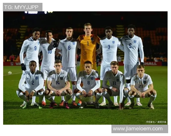 高清足球巨星照片素材分享大全呈现绿茵场上激情瞬间 高清足球巨星照片素材分享大全呈现绿茵场上激情瞬间