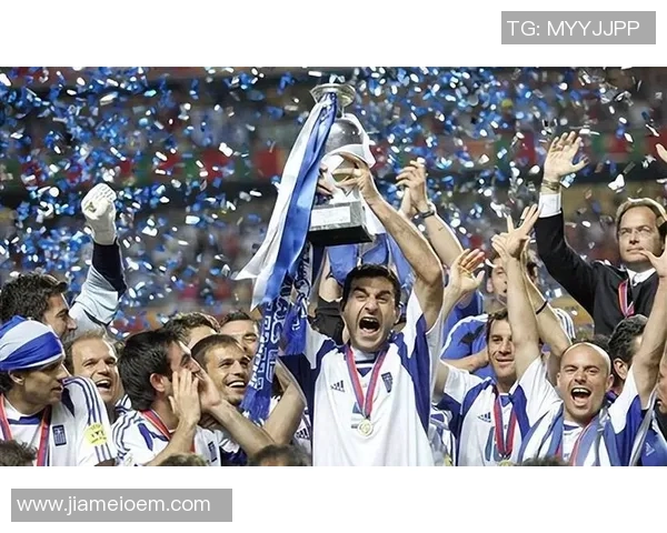 欧洲杯历史上最具代表性的足球球星盘点与荣誉解析 欧洲杯历史上最具代表性的足球球星盘点与荣誉解析